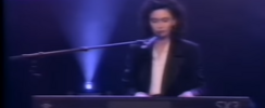 Christie - Cours de piano ou chant, tous styles